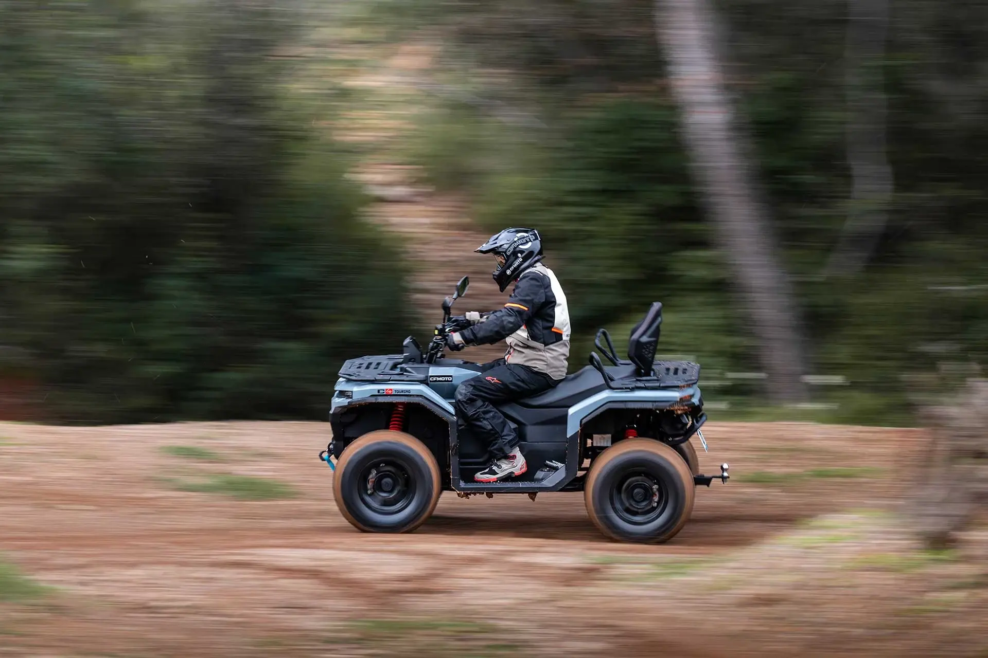 CFMOTO CFORCE C4 Touring — слика 1