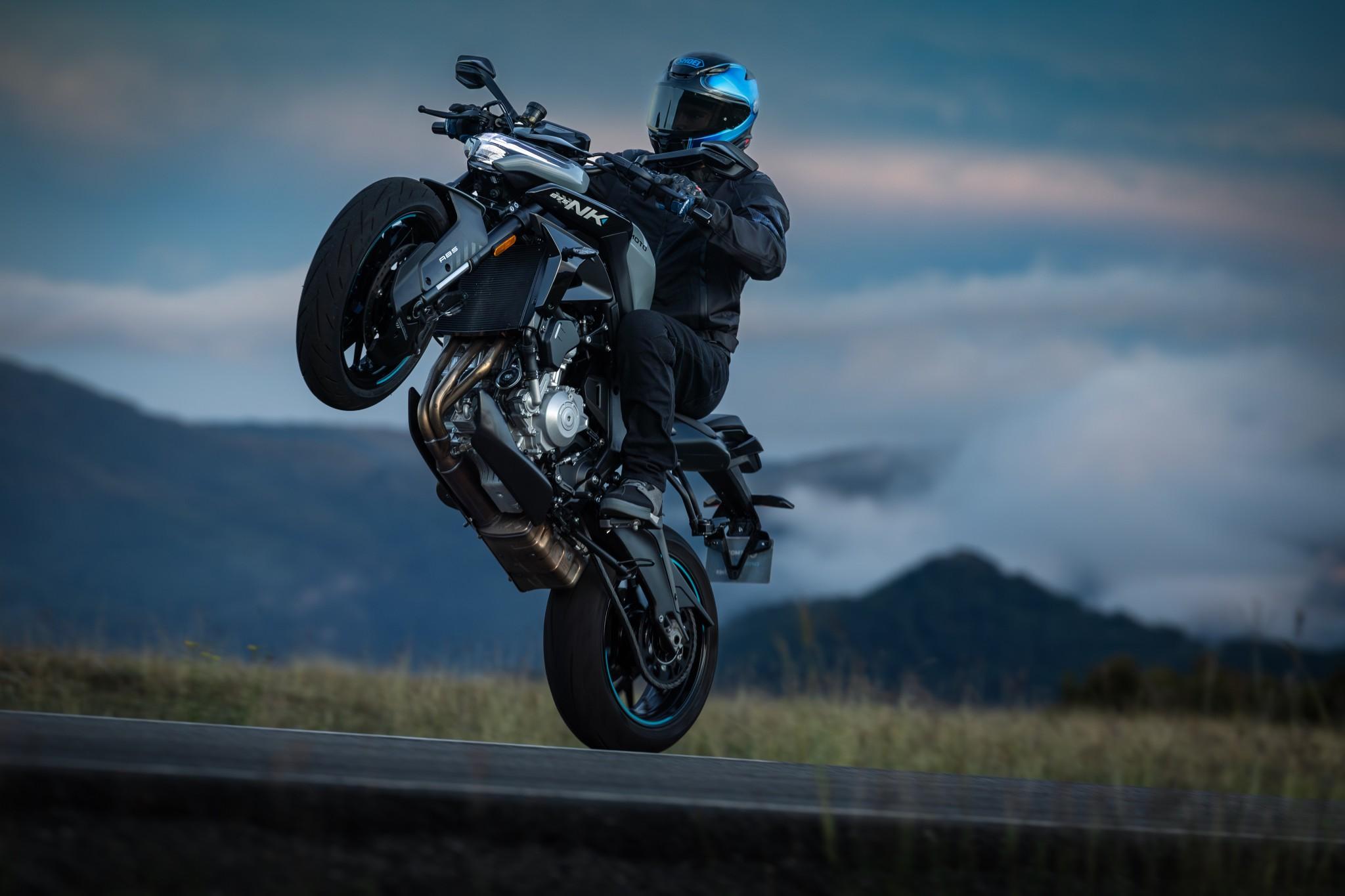 CFMOTO 675NK — слика 1